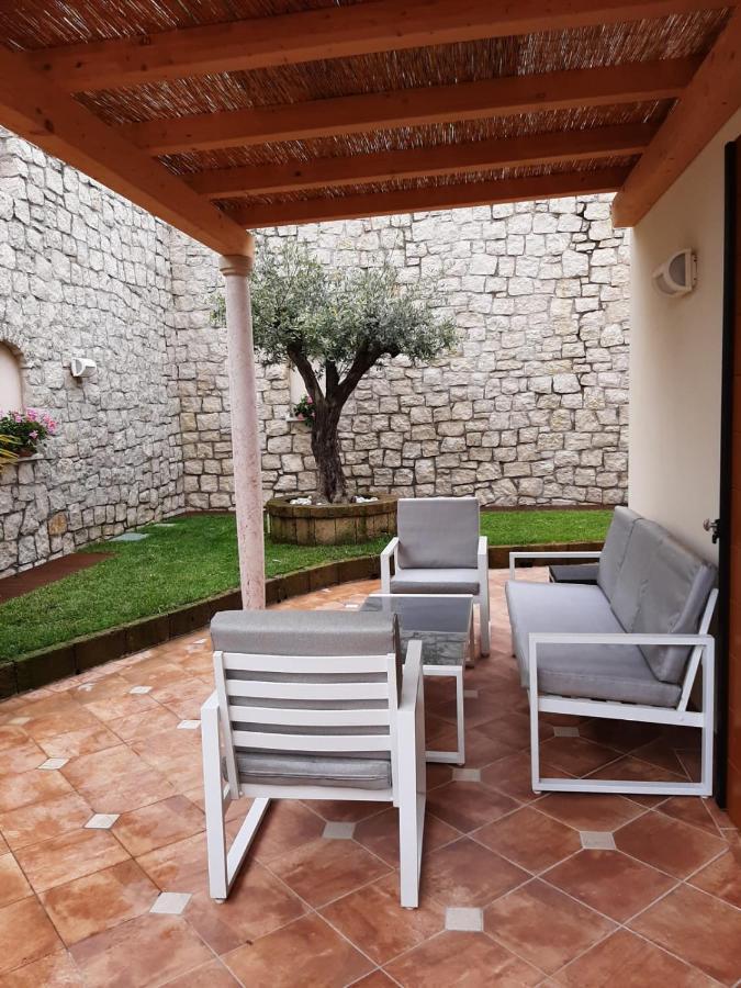 Bmp Apartment Deluxe 1 Jacuzzi Riscaldata Privata Vista Lago Di Garda 브렌조네 술 가르다 외부 사진
