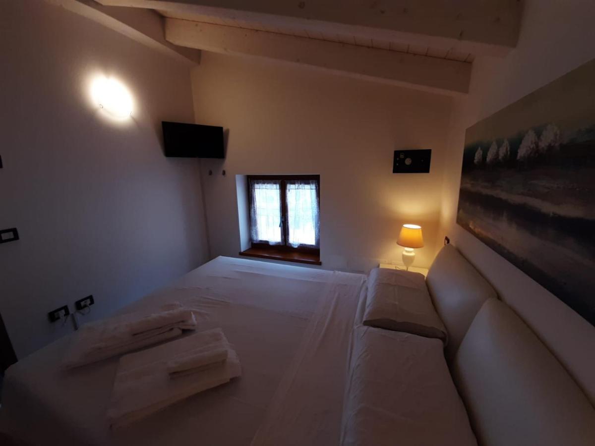 Bmp Apartment Deluxe 1 Jacuzzi Riscaldata Privata Vista Lago Di Garda 브렌조네 술 가르다 외부 사진