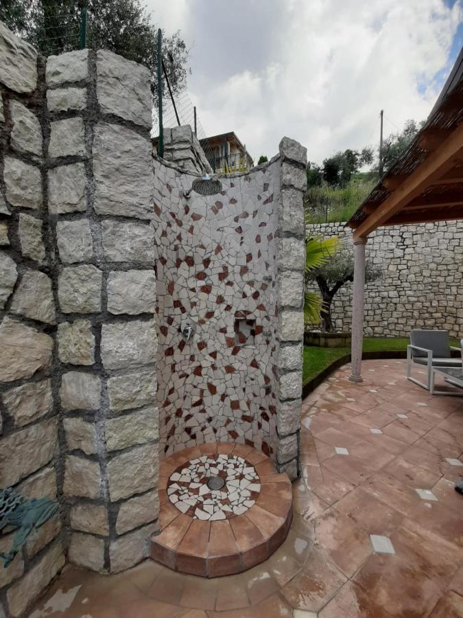 Bmp Apartment Deluxe 1 Jacuzzi Riscaldata Privata Vista Lago Di Garda 브렌조네 술 가르다 외부 사진