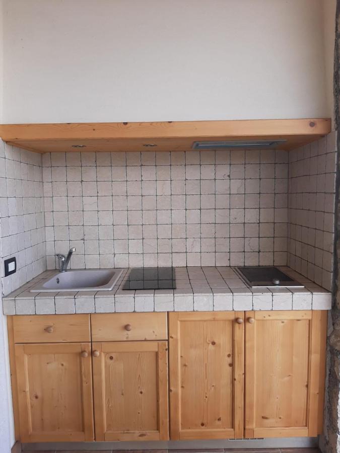 Bmp Apartment Deluxe 1 Jacuzzi Riscaldata Privata Vista Lago Di Garda 브렌조네 술 가르다 외부 사진