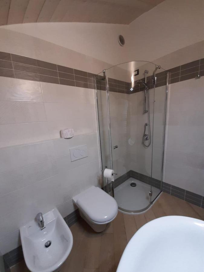 Bmp Apartment Deluxe 1 Jacuzzi Riscaldata Privata Vista Lago Di Garda 브렌조네 술 가르다 외부 사진