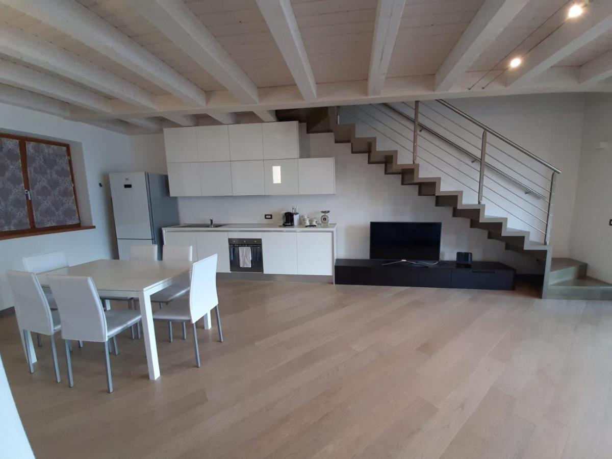 Bmp Apartment Deluxe 1 Jacuzzi Riscaldata Privata Vista Lago Di Garda 브렌조네 술 가르다 외부 사진